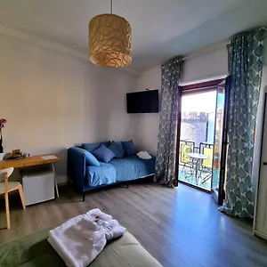 Bed and breakfast Happy In